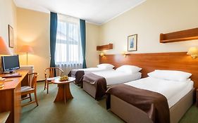 Hotel Millennium